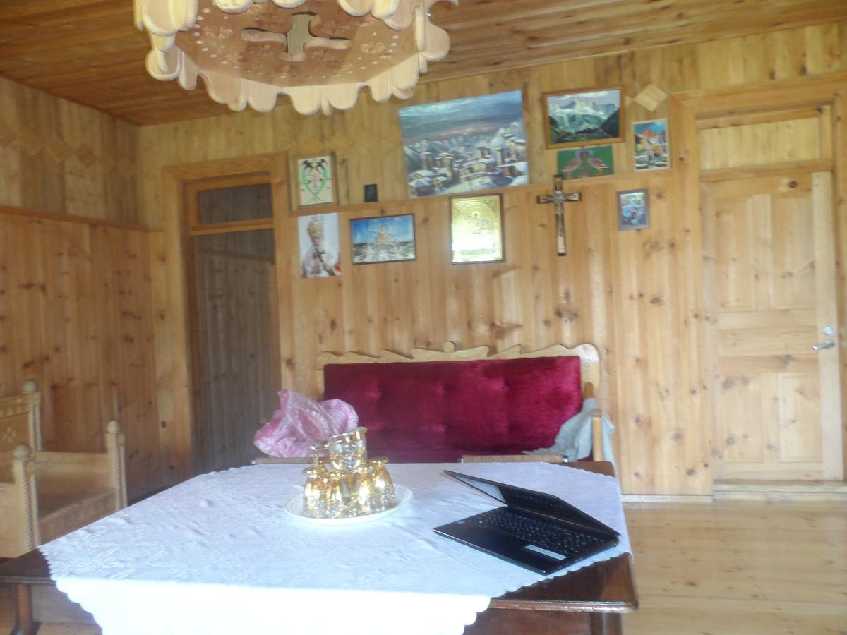 Hotel Tekla Ushguli Esterno foto